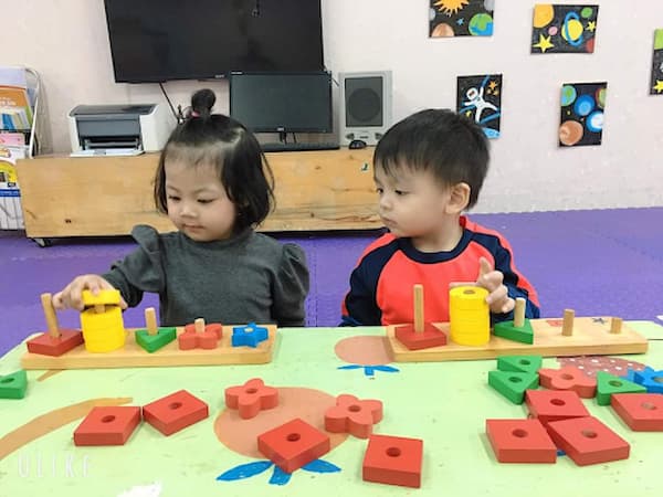 Bé 24-36 tháng nên chọn loại đồ chơi nào