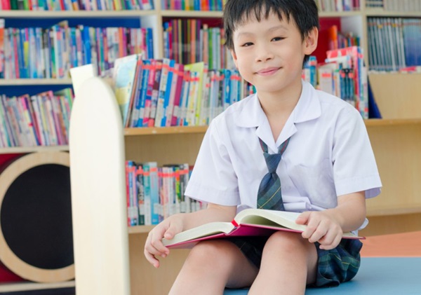 Giải trí lành mạnh và học thêm nhiều kiến thức hay từ sách trí tuệ cho bé