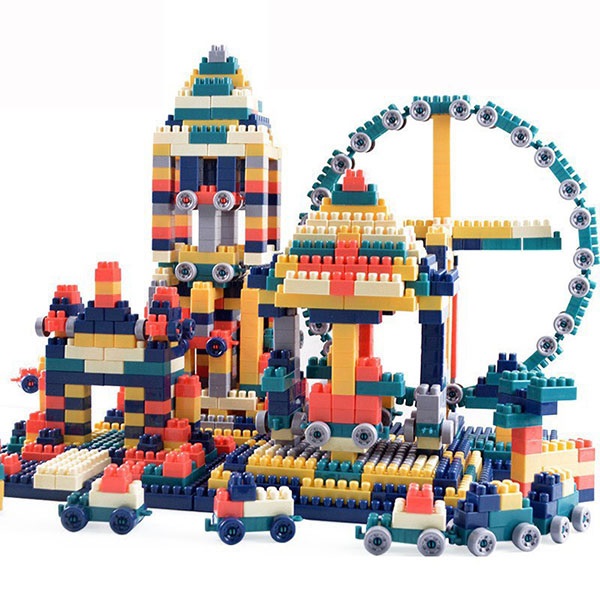 Chơi lego lắp ráp giúp con thông minh, phát triển tư duy vượt trội